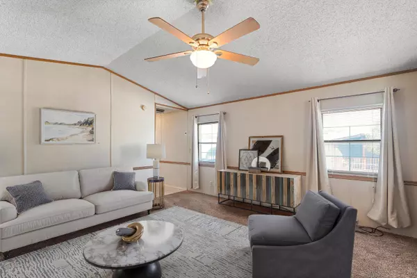 Albuquerque, NM 87109,6516 PINO AVE NE