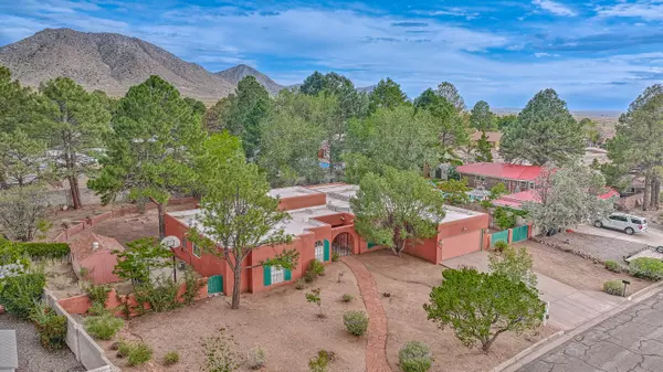 Albuquerque, NM 87123,1020 BRAZOS PL SE