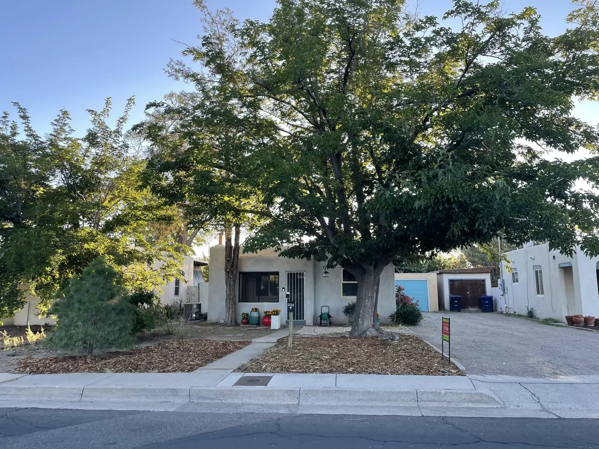 Albuquerque, NM 87106,334 CARLISLE BLVD NE