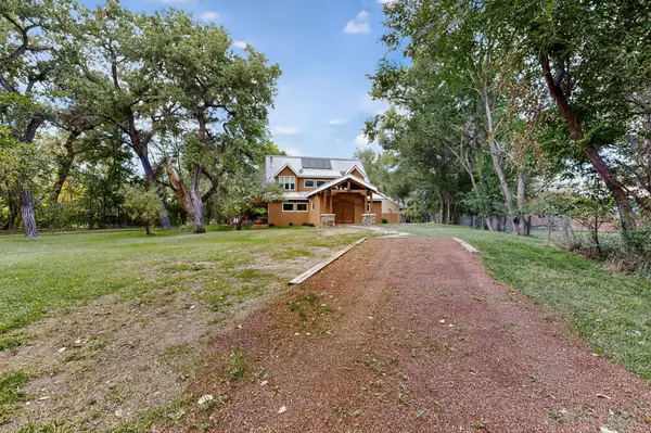 Corrales, NM 87048,160 ANDREWS LN