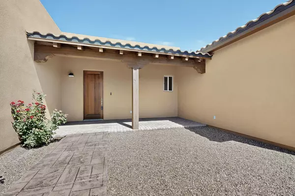 Santa Fe, NM 87508,35 LA PRADERA