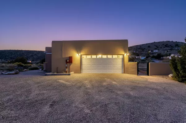 Placitas, NM 87043,30 CAMINO DE LA VINA VIEJA