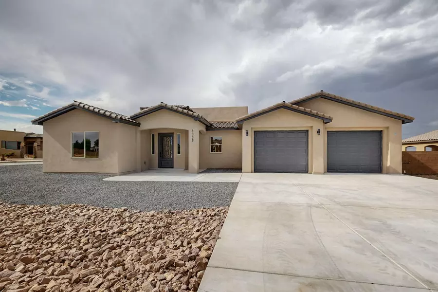 8009 MARIGOLD DR NW, Albuquerque, NM 87120