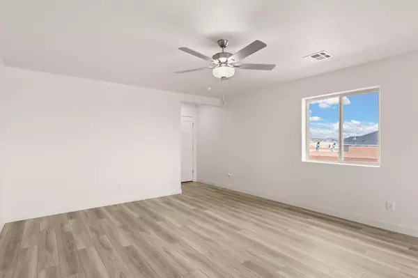 Rio Rancho, NM 87144,1624 Saddleback TRL NE