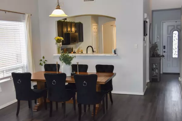 Los Lunas, NM 87031,96 Avenida Jardin