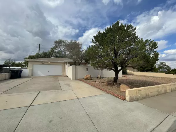 Albuquerque, NM 87105,709 PALISADES DR NW
