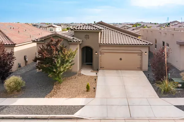6936 Dusty DR NE, Rio Rancho, NM 87144
