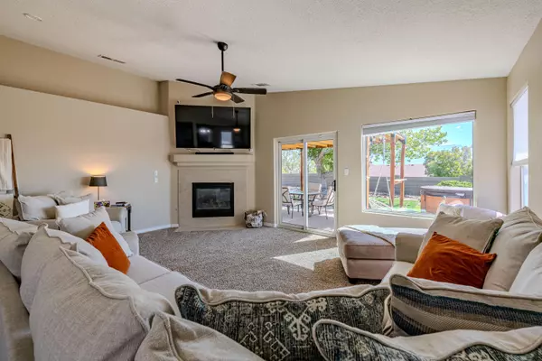 Rio Rancho, NM 87144,4632 POMONA HILLS CT NE