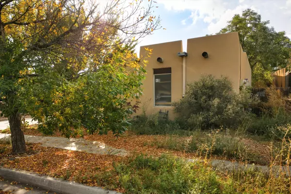 Santa Fe, NM 87507,4616 Apache Knoll