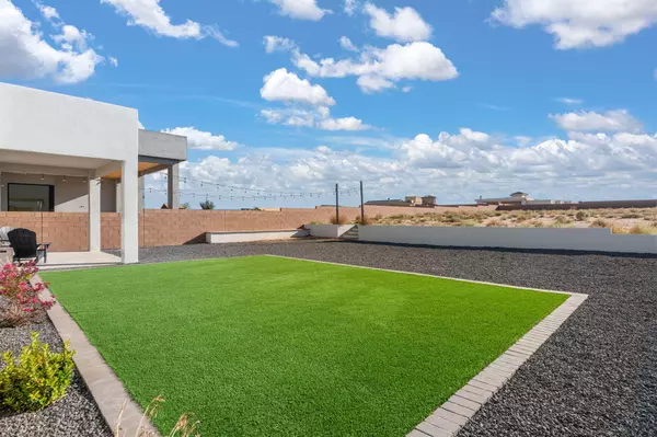 Rio Rancho, NM 87144,3313 FENNEL RD NE