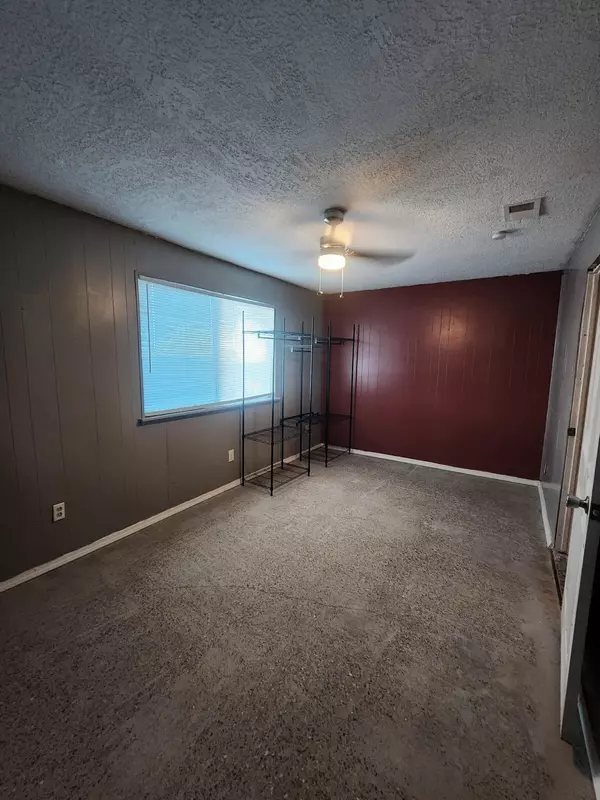 Rio Rancho, NM 87144,1976 Strawberry DR NE