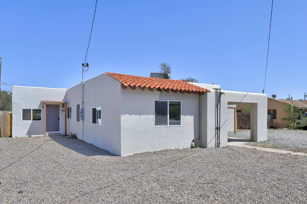 Albuquerque, NM 87107,4616 9th ST NW
