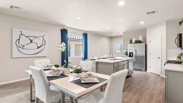 Los Lunas, NM 87031,1498 Calle Oeste NW