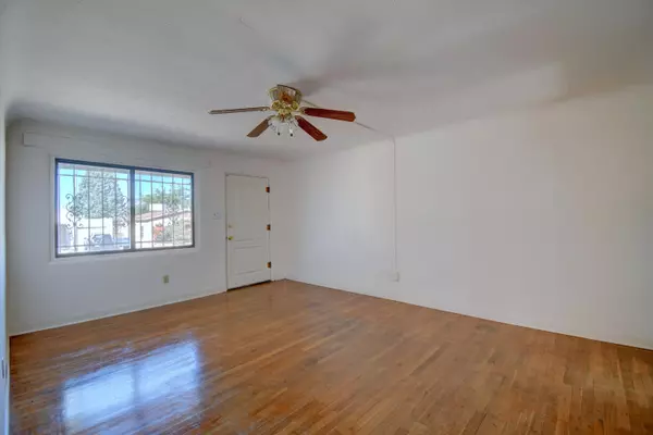 Albuquerque, NM 87106,1516 WILMOORE DR SE