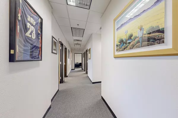 Albuquerque, NM 87102,1121 4TH ST NW #1-A