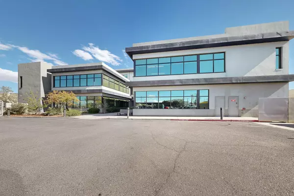 Albuquerque, NM 87102,1121 4TH ST NW #1-A