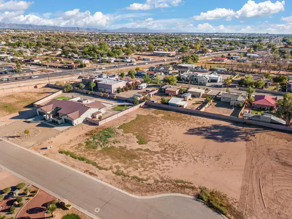 Albuquerque, NM 87114,212 Vernon CT NW