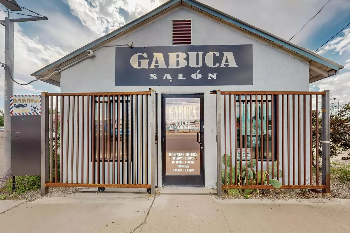 Albuquerque, NM 87107,3915 4th Street ST NW