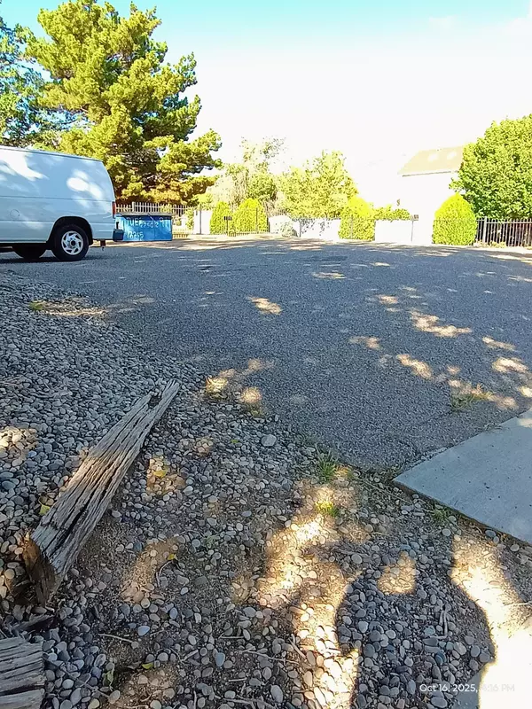 Albuquerque, NM 87112,12205 HAINES AVE NE