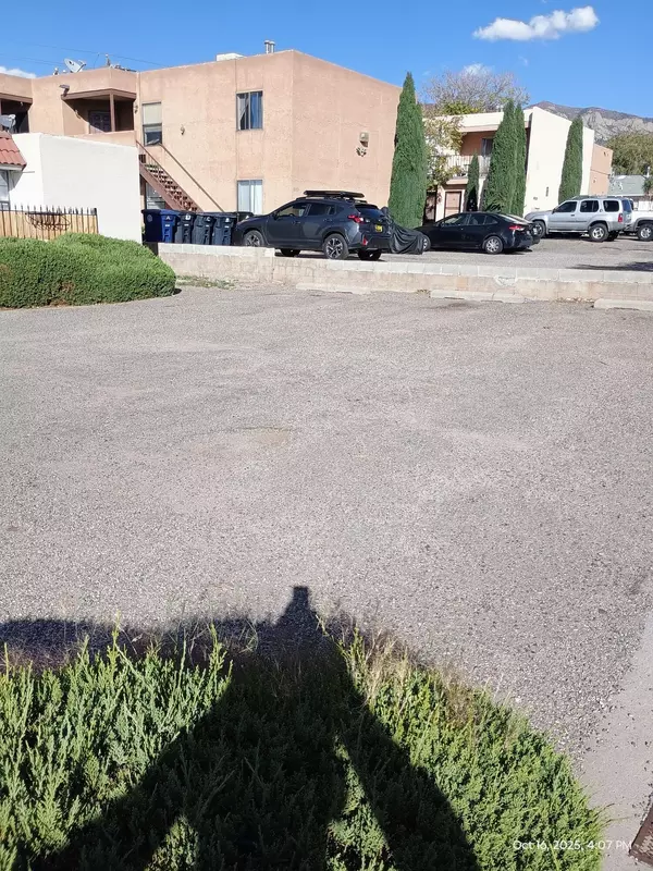 Albuquerque, NM 87123,13109 Fruit AVE NE