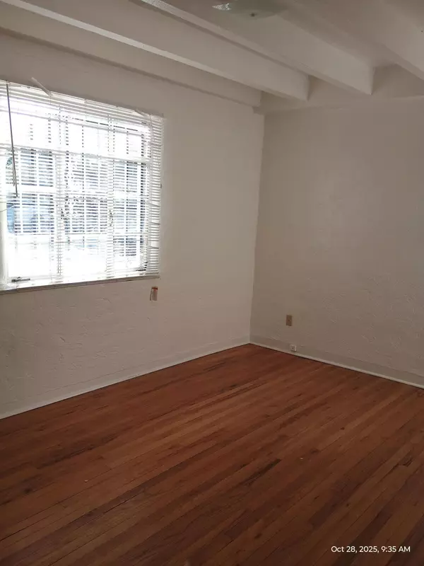 Albuquerque, NM 87108,423 Truman ST NE