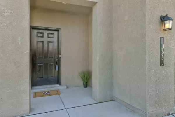 Albuquerque, NM 87121,10640 Aspiration LN SW