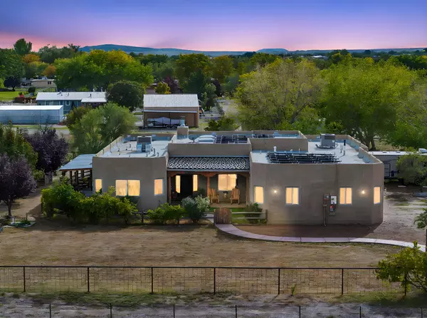 Albuquerque, NM 87105,2620 Pajarito RD SW