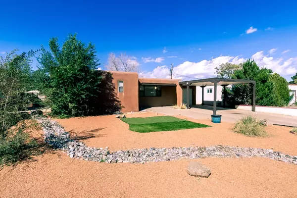 1857 Florida ST NE, Albuquerque, NM 87110