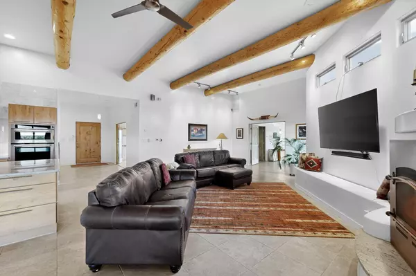 Estancia, NM 87016,413 MISSION HILLS RD