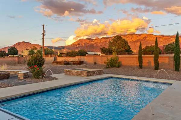 Albuquerque, NM 87122,9519 Oakland AVE NE