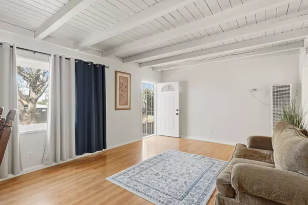 Albuquerque, NM 87123,308 General Chennault ST NE