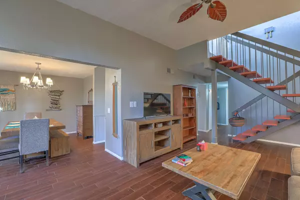 Albuquerque, NM 87109,5125 Pinata PL NE