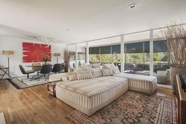 Albuquerque, NM 87106,1731 Notre Dame DR NE