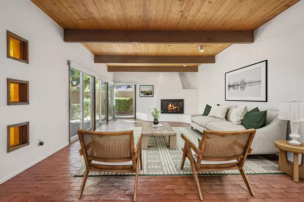 225 Amherst DR SE, Albuquerque, NM 87106