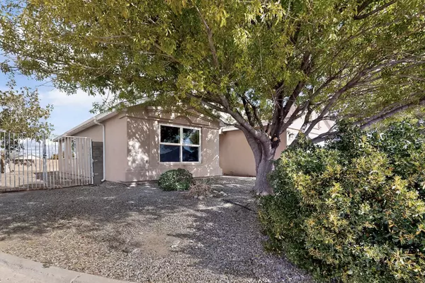 Albuquerque, NM 87121,8423 Bay Mare AVE SW
