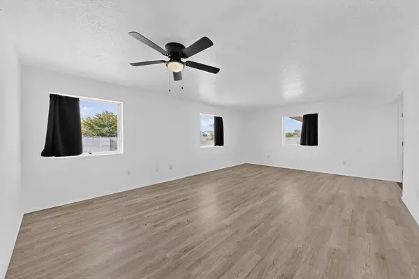 Albuquerque, NM 87121,8423 Bay Mare AVE SW