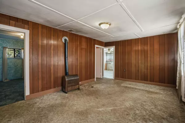 Mountainair, NM 87036,403 Pinon ST