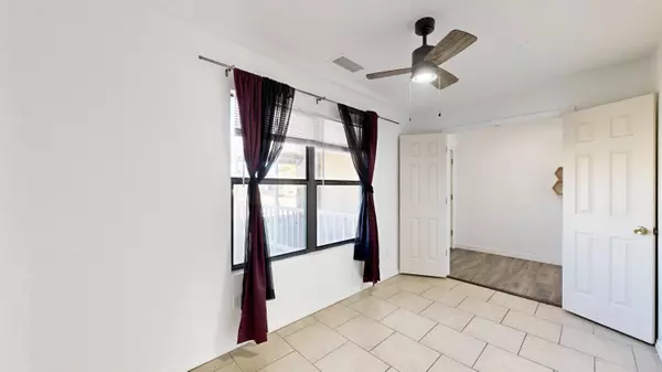 Rio Rancho, NM 87124,4956 Chromium DR NE