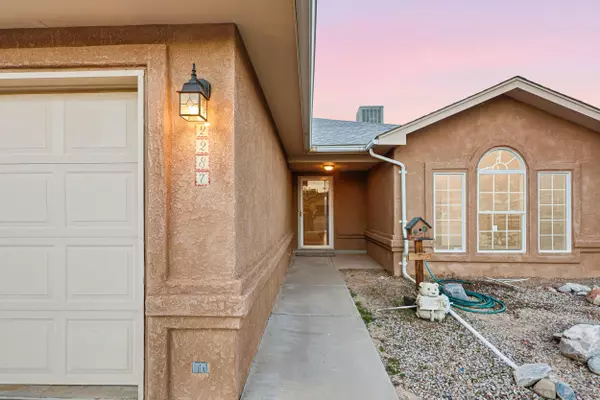 Los Lunas, NM 87031,2287 Stallion ST SW