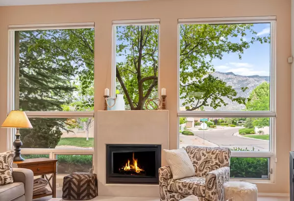 Albuquerque, NM 87122,12116 Coral Dawn RD