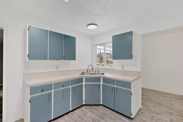 Albuquerque, NM 87110,4001 Van Buren ST NE