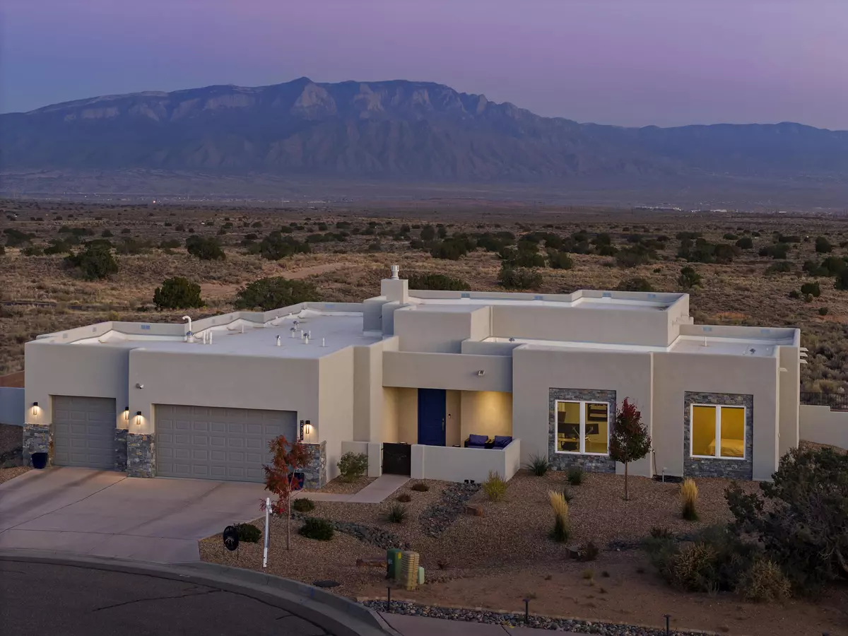 Rio Rancho, NM 87144,2324 Venada RD NE