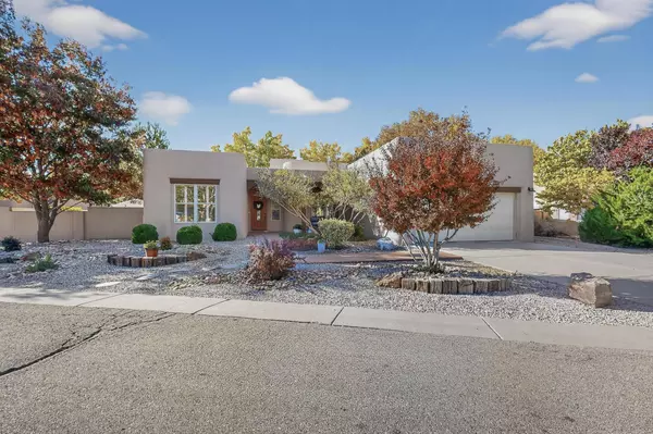 2524 Griegos PL NW, Albuquerque, NM 87107