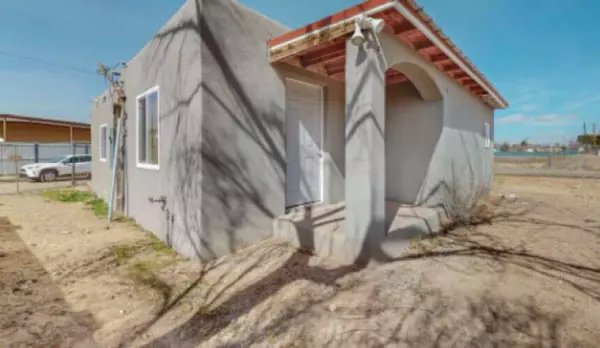 Albuquerque, NM 87102,1430 Franciscan ST NE