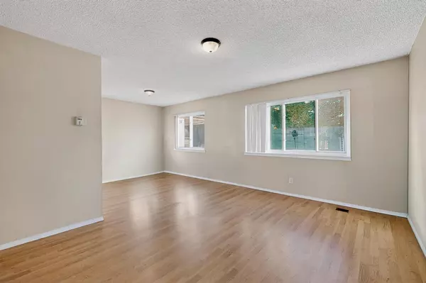 Albuquerque, NM 87112,12544 Apache PL NE