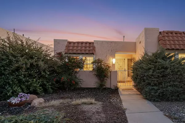 8906 CHAMBERS PL NE, Albuquerque, NM 87111