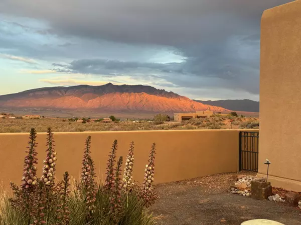 6119 La Paz RD NE, Rio Rancho, NM 87144