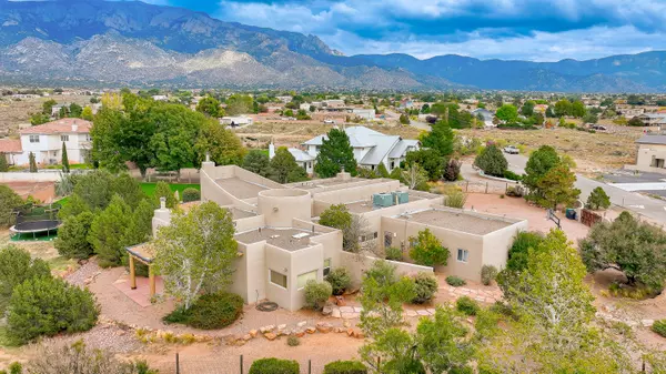 Albuquerque, NM 87122,10421 OAKLAND AVE NE