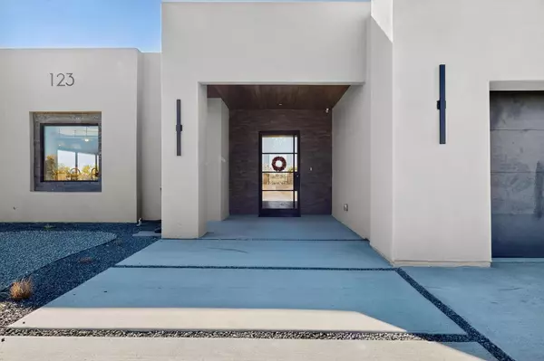 Corrales, NM 87048,123 Tierra Encantada