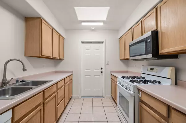 Los Lunas, NM 87031,612 Wanda ST SW